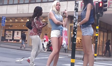 青い目の少女かに2つの巨大な黒cocks、三すくみ トンイ youtube